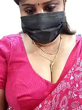 Snapshot of Queenflowerr chatting on February 2025 05:11:02 PM Queenflowerr online show from February 2025 05:11:02 PM