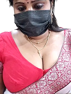 Snapshot of Queenflowerr chatting on February 2025 06:21:01 PM Queenflowerr online show from February 2025 06:21:01 PM