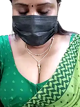 Snapshot of Queenflowerr chatting on February 2025 12:25:01 AM Queenflowerr online show from February 2025 12:25:01 AM