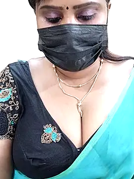 Snapshot of Queenflowerr chatting on March 2025 02:26:01 PM Queenflowerr online show from March 2025 02:26:01 PM