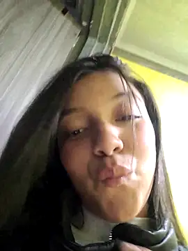 Briannasweeth17 online show from March 2025 01:02:02 AM