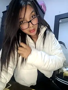 Briannasweeth17 online show from March 2025 04:24:02 AM