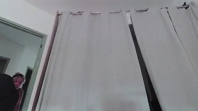 Snapshot of serena__vedette chatting on September 2025 07:20:02 AM serena vedette online show from September 2025 07:20:02 AM