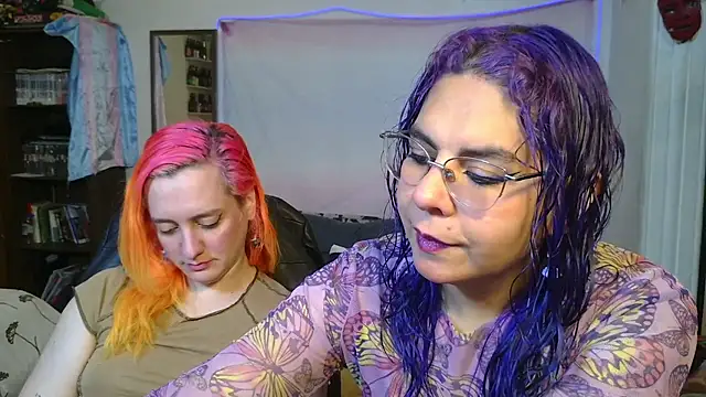 Snapshot of Evelan420 chatting on December 2025 06:04:02 PM Evelan420 online show from December 2025 06:04:02 PM