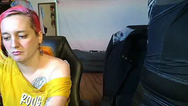 Snapshot of Evelan420 chatting on January 2026 08:34:02 PM Evelan420 online show from January 2026 08:34:02 PM