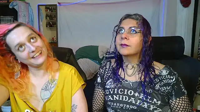 Snapshot of Evelan420 chatting on February 2026 12:31:01 AM Evelan420 online show from February 2026 12:31:01 AM