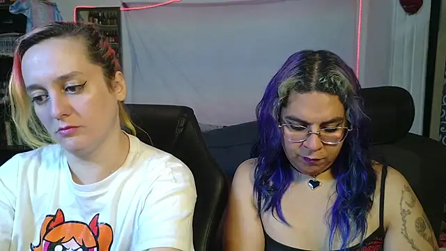 Snapshot of Evelan420 chatting on February 2026 06:51:02 PM Evelan420 online show from February 2026 06:51:02 PM