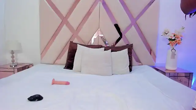 taliarussel online show from January 2025 10:01:01 PM