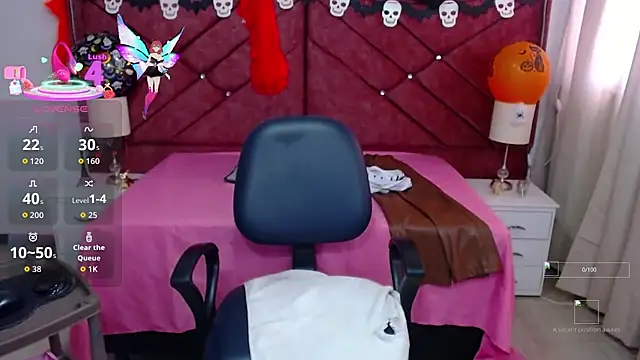 victoria adams07 online show from October 2025 01:41:02 PM