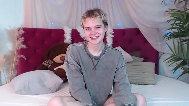 DemianEnglen online show from October 2025 09:45:01 PM