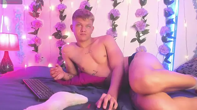 izan 20 online show from April 2026 11:30:02 PM