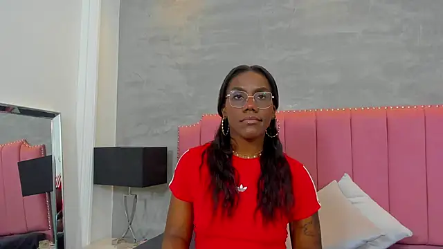 Snapshot of Alaia_Colins chatting on November 2025 03:07:01 AM Alaia Colins online show from November 2025 03:07:01 AM