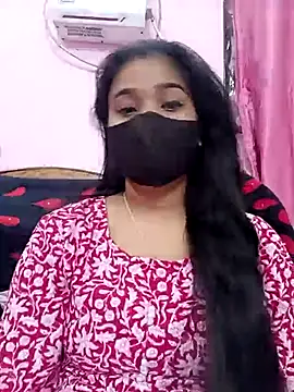 Snapshot of Simran-001 chatting on February 2025 10:07:02 AM Simran-001 online show from February 2025 10:07:02 AM