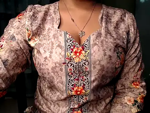 Saanviraa online show from January 2026 02:25:01 AM