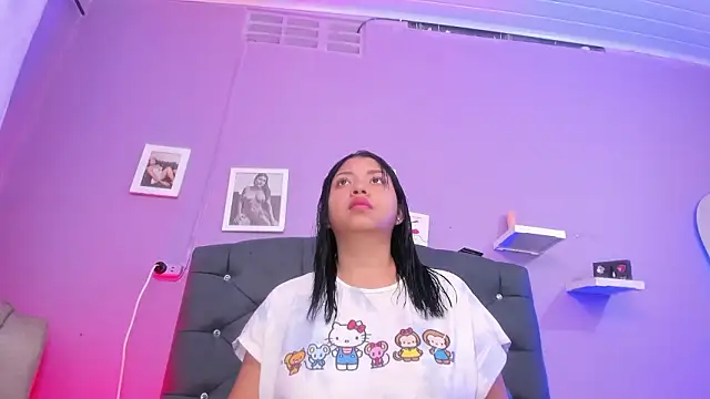 celesstte 00 online show from February 2026 01:05:02 PM