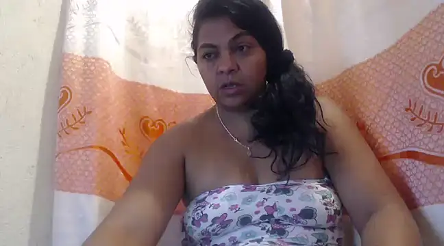 Brunette Scarleth09 online show from March 2025 07:01:02 PM