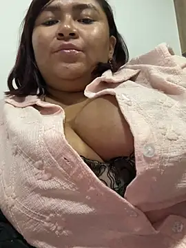 Snapshot of KarlaWild chatting on February 2025 03:15:02 AM KarlaWild online show from February 2025 03:15:02 AM
