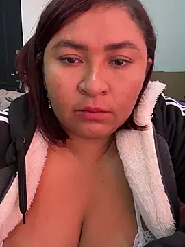 Snapshot of KarlaWild chatting on February 2025 06:35:02 PM KarlaWild online show from February 2025 06:35:02 PM
