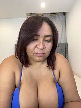 Snapshot of KarlaWild chatting on February 2025 09:22:01 PM KarlaWild online show from February 2025 09:22:01 PM