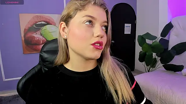 alaia greyy online show from November 2025 12:49:02 PM