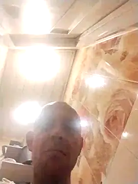 MaxDevilWhite online show from March 2026 01:14:01 PM