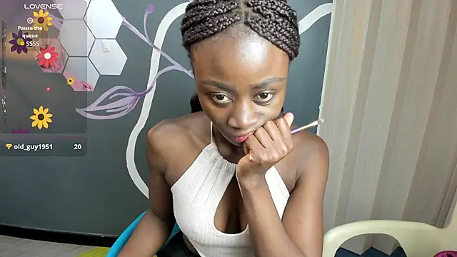 Sara Naugty online show from December 2025 07:08:02 PM