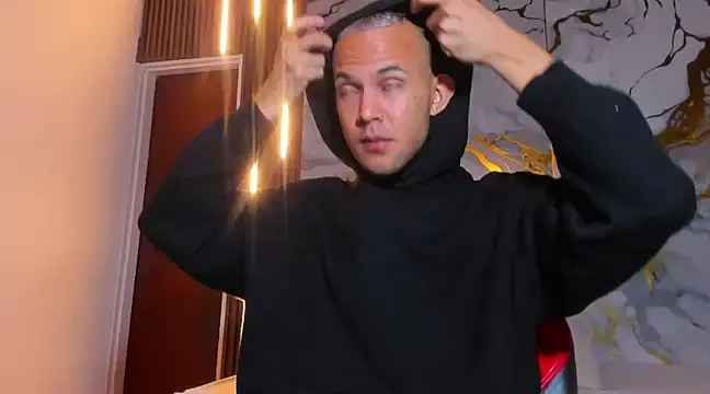 Jeremmy Love online show from March 2025 12:09:01 PM