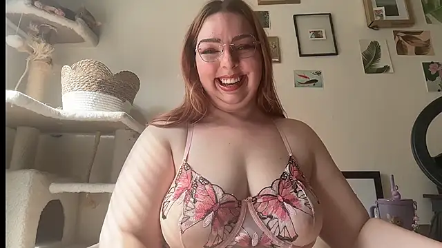 curvycate127 online show from April 2026 08:29:01 PM