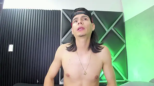 Martshall09 online show from October 2025 09:05:02 PM