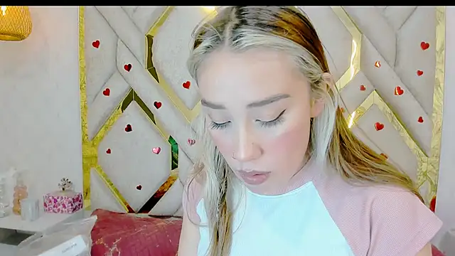 Lannajansen online show from February 2025 04:48:01 PM