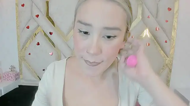 Lannajansen online show from February 2025 04:45:02 PM