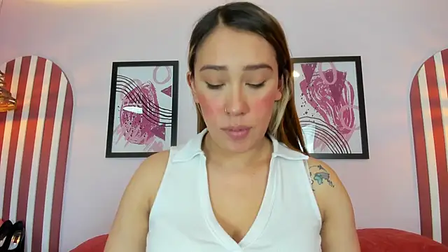 Lannajansen online show from October 2025 05:54:02 PM