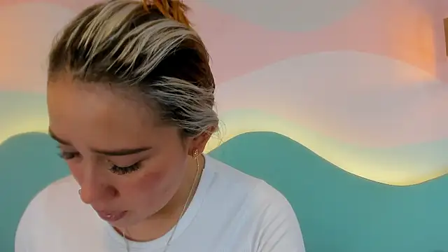 Lannajansen online show from February 2026 01:21:01 PM