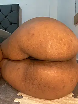 Snapshot of Charlotte_bronxxx chatting on September 2025 08:21:01 PM Charlotte bronxxx online show from September 2025 08:21:01 PM