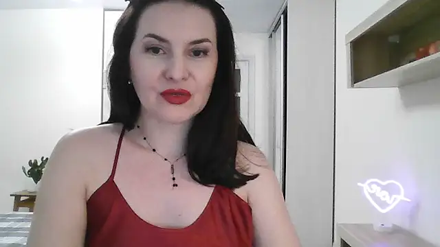 Victoria Glam online show from February 2025 10:52:02 PM