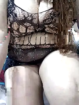 Snapshot of Moza-masriya5 chatting on March 2026 07:46:02 PM Moza-masriya5 online show from March 2026 07:46:02 PM