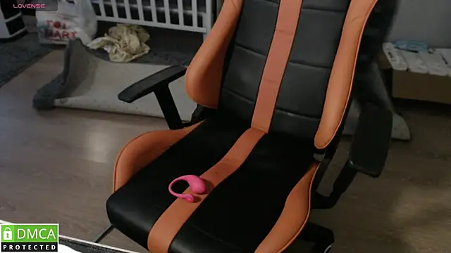 Snapshot of crystalyss chatting on November 2025 03:16:02 AM crystalyss online show from November 2025 03:16:02 AM