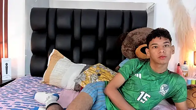 Amberr1 online show from February 2025 12:17:01 PM