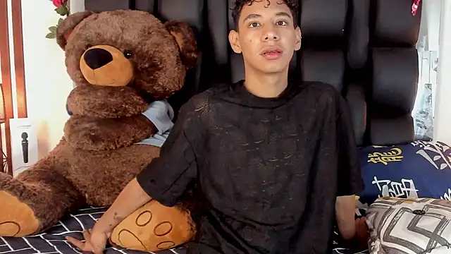 Amberr1 online show from February 2025 12:17:02 PM