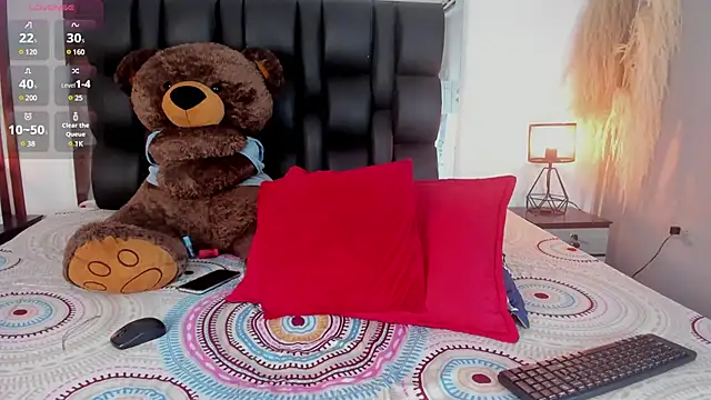 Snapshot of Amberr1 chatting on March 2025 12:35:02 PM Amberr1 online show from March 2025 12:35:02 PM