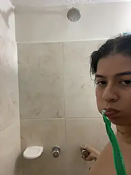 Hannah Jonhson online show from July 2026 10:45:01 PM
