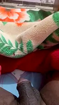 Snapshot of mhmia chatting on February 2025 01:04:02 AM mhmia online show from February 2025 01:04:02 AM