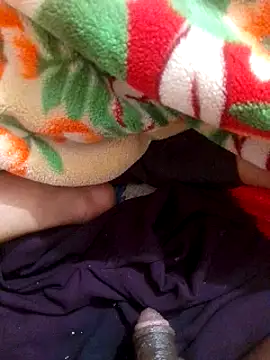 Snapshot of mhmia chatting on February 2025 08:03:02 PM mhmia online show from February 2025 08:03:02 PM