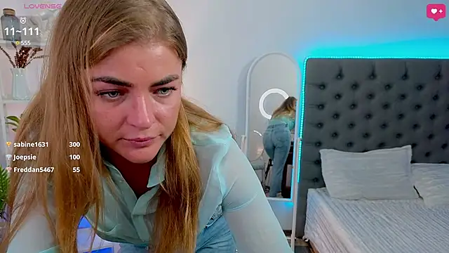 Donna Sun online show from February 2025 04:04:01 PM