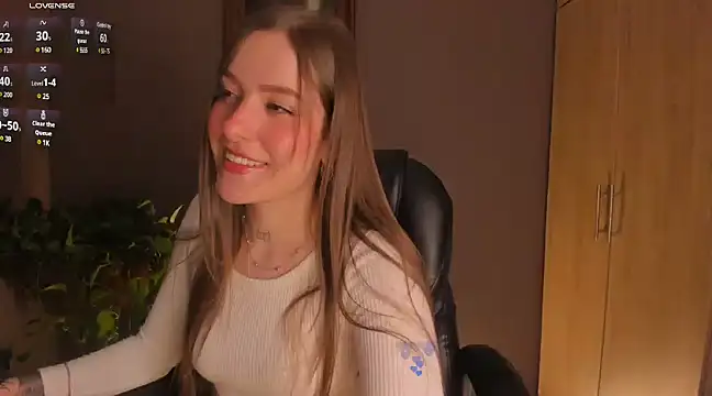 eilynxx online show from February 2025 12:09:01 AM