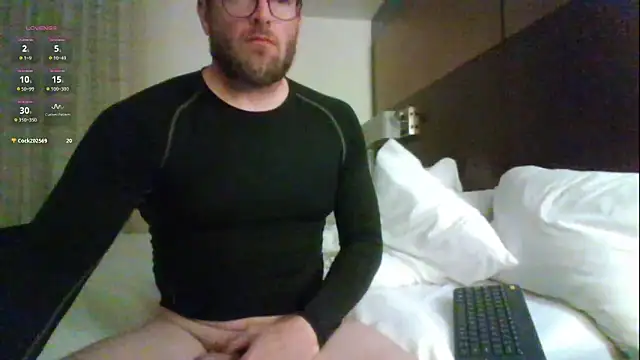 Snapshot of rrunner7718 chatting on September 2025 05:29:01 AM rrunner7718 online show from September 2025 05:29:01 AM