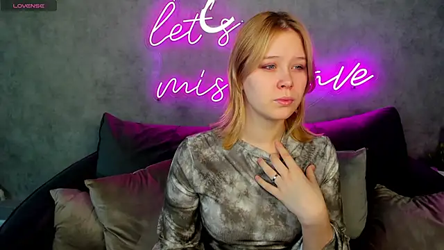 Amy Kimberlly online show from February 2025 05:58:01 AM