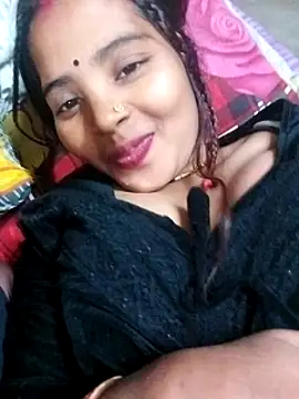 Snapshot of Simrandeshipp chatting on February 2025 07:23:02 PM Simrandeshipp online show from February 2025 07:23:02 PM