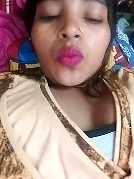 Snapshot of Simrandeshipp chatting on February 2025 04:31:01 PM Simrandeshipp online show from February 2025 04:31:01 PM