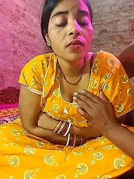 Snapshot of Simrandeshipp chatting on March 2025 06:00:01 PM Simrandeshipp online show from March 2025 06:00:01 PM